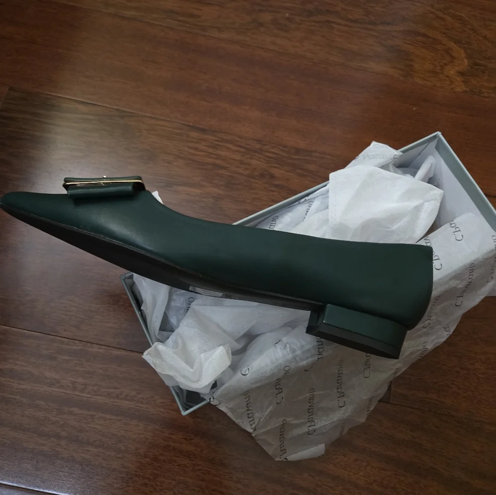 C.paravano Elegant Green Pumps with Buckle - Picture 4 of 8